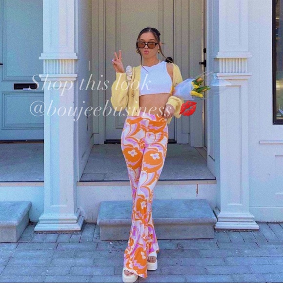 ZARA Floral Printed Flared Pants - Picture 3 of 4